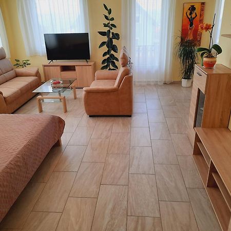 Apartmanhaz King Hévíz Εξωτερικό φωτογραφία