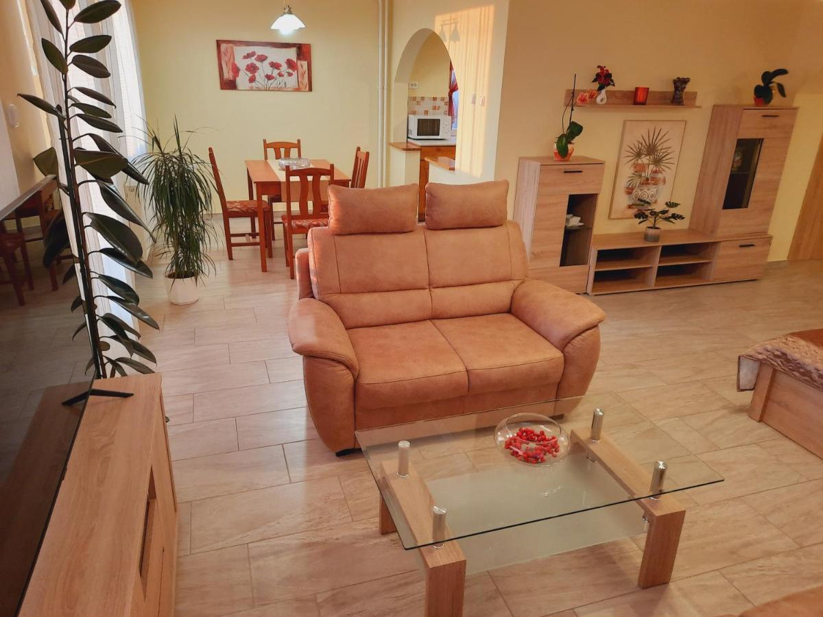 Apartmanhaz King Hévíz Εξωτερικό φωτογραφία