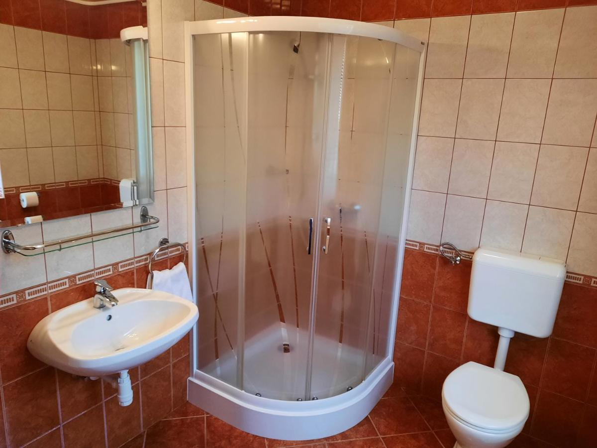 Apartmanhaz King Hévíz Εξωτερικό φωτογραφία