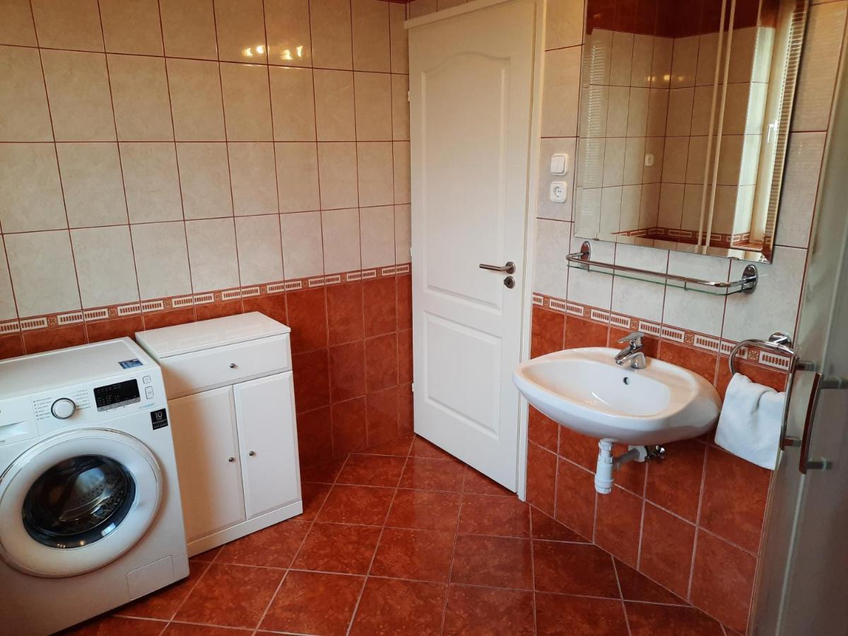 Apartmanhaz King Hévíz Εξωτερικό φωτογραφία