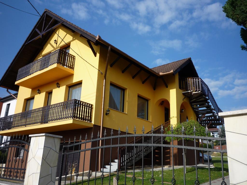 Apartmanhaz King Hévíz Εξωτερικό φωτογραφία